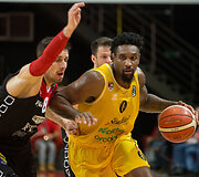Mindaugas Lukauskis ir Akeem Wrightas