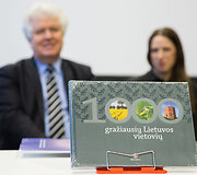 Fotoalbumo &bdquo;1000 gražiausių Lietuvos vietovių&ldquo; pristatymo akimirka