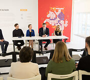 "Parodos &bdquo;Nepamir&scaron;tos ateitys: Lietuvos &scaron;imtmečio vizijos&ldquo; spaudos konferencija