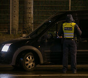 Naktinio kelių policijos reido Vilniuje akimirka