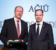 Lietuvos medikų apdovanojimų ceremonijos akimirka