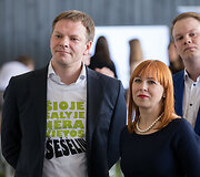 Vilius &Scaron;apoka ir Jurgita Petrauskienė