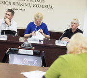 Vyriausiosios rinkimų komisijos posėdžio akimirka