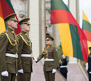 Valstybinės vėliavos pakėlimo ceremonija