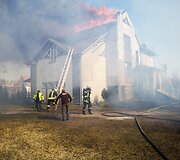 Gaisras Uogalių kaime (&Scaron;ilutės r.)