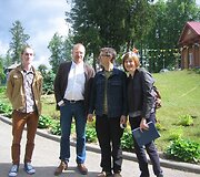 Sodo sodinimas Kalveliuose, M. Volodzka, M. Budraitis, D ir L. Basčiai