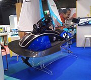 Naujovė vandens sporto entuziastams &ndash; prabangus elektra varomas vandens motociklas
