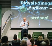 Vilniaus sporto festivalyje &ndash; naujos galimybės neįgaliesiems, treniruotės &scaron;unims ir Ironvyto varžybos