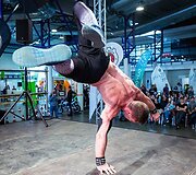 Vilniaus sporto festivalyje &ndash; naujos galimybės neįgaliesiems, treniruotės &scaron;unims ir Ironvyto varžybos