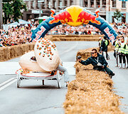 Kauną sudrebino įspūdingos &bdquo;Red Bull muilinių lenktynės&ldquo;