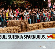 Kauną sudrebino įspūdingos &bdquo;Red Bull muilinių lenktynės&ldquo;