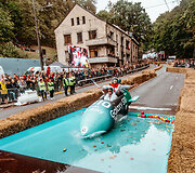 Kauną sudrebino įspūdingos &bdquo;Red Bull muilinių lenktynės&ldquo;