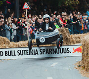 Kauną sudrebino įspūdingos &bdquo;Red Bull muilinių lenktynės&ldquo;