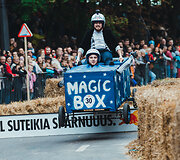 Kauną sudrebino įspūdingos &bdquo;Red Bull muilinių lenktynės&ldquo;