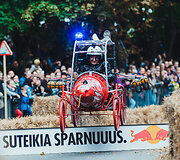Kauną sudrebino įspūdingos &bdquo;Red Bull muilinių lenktynės&ldquo;