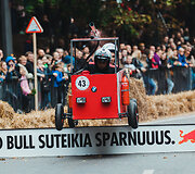 Kauną sudrebino įspūdingos &bdquo;Red Bull muilinių lenktynės&ldquo;
