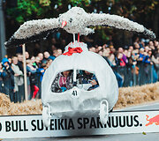 Kauną sudrebino įspūdingos &bdquo;Red Bull muilinių lenktynės&ldquo;