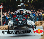 Kauną sudrebino įspūdingos &bdquo;Red Bull muilinių lenktynės&ldquo;