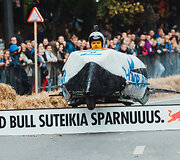 Kauną sudrebino įspūdingos &bdquo;Red Bull muilinių lenktynės&ldquo;