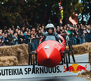 Kauną sudrebino įspūdingos &bdquo;Red Bull muilinių lenktynės&ldquo;