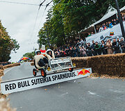 Kauną sudrebino įspūdingos &bdquo;Red Bull muilinių lenktynės&ldquo;
