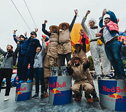 Kauną sudrebino įspūdingos &bdquo;Red Bull muilinių lenktynės&ldquo;