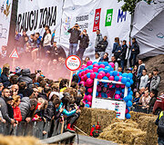 Kauną sudrebino įspūdingos &bdquo;Red Bull muilinių lenktynės&ldquo;