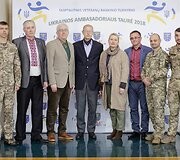 Varėnoje &ndash; veteranų rankinio turnyras