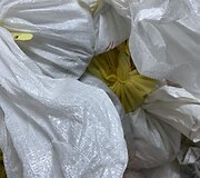 FNTT atliko 21 kratą Vilniuje, Kaune ir Alytuje. Jų metu rasta daugiau nei 1 mln. eurų neapskaitytų grynųjų pinigų, įtariamųjų naudojamose sandėliavimo patalpose aptikta ir paimta apie 3 tonas elektronikos prietaisų dalių bei automobilių katalizatorių laužo, galimai turinčio tauriųjų metalų. 