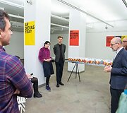 Vilniuje vienai dienai atidarytas Stepheno Hawkingo knygai skirtas knygynas