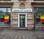 Vilniuje vienai dienai atidarytas Stepheno Hawkingo knygai skirtas knygynas