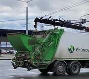 Vilniuje, Žemaitės ir Naugarduko gatvių sankryžoje, &scaron;iuk&scaron;liavežis nutraukė troleibusų kontaktinį tinklą