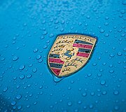 Vilniuje pristatyti elektromobilis &bdquo;Porsche Taycan&ldquo;