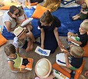 Anyk&scaron;čiuose praūžė literatūrinis festivalis visai &scaron;eimai &bdquo;Nuotykiai tęsiasi&ldquo;
