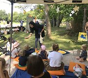 Anyk&scaron;čiuose praūžė literatūrinis festivalis visai &scaron;eimai &bdquo;Nuotykiai tęsiasi&ldquo;