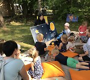 Anyk&scaron;čiuose praūžė literatūrinis festivalis visai &scaron;eimai &bdquo;Nuotykiai tęsiasi&ldquo;