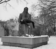 Dainius Liškevičius, PIETA, performanso fragmentas, Vilnius, 2013