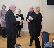 Apdovanoti lietuvių kalbos puoselėtojai