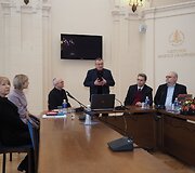 Apdovanoti lietuvių kalbos puoselėtojai