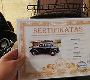 Istorinių transporto priemonių ekspozicija Anyk&scaron;čiuose
