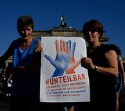 De&scaron;imtys tūkstančių žmonių Berlyne dalyvavo demonstracijoje prie&scaron; rasizmą