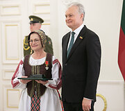 Valstybės apdovanojimų įteikimo ceremonija Lietuvos Respublikos Prezidento rūmuose