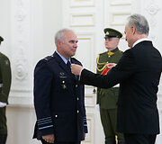 Valstybės apdovanojimų įteikimo ceremonija Lietuvos Respublikos Prezidento rūmuose