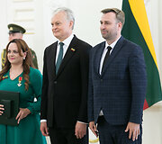 Valstybės apdovanojimų įteikimo ceremonija Lietuvos Respublikos Prezidento rūmuose