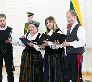 Valstybės apdovanojimų įteikimo ceremonija Lietuvos Respublikos Prezidento rūmuose