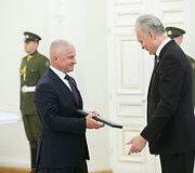 Valstybės apdovanojimų įteikimo ceremonija Lietuvos Respublikos Prezidento rūmuose