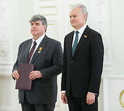 Valstybės apdovanojimų įteikimo ceremonija Lietuvos Respublikos Prezidento rūmuose