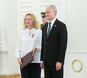 Valstybės apdovanojimų įteikimo ceremonija Lietuvos Respublikos Prezidento rūmuose
