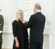 Valstybės apdovanojimų įteikimo ceremonija Lietuvos Respublikos Prezidento rūmuose