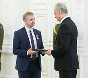 Valstybės apdovanojimų įteikimo ceremonija Lietuvos Respublikos Prezidento rūmuose